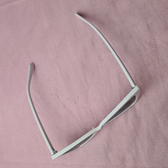 Petals and Peacocks White Triangle UV Protection Sunglasses - Picture 2 of 5